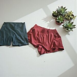 Old Navy Active Quick Dry Shorts in Red